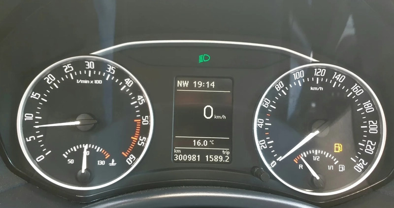 Skoda Octavia cena 23999 przebieg: 299900, rok produkcji 2012 z Elbląg małe 781